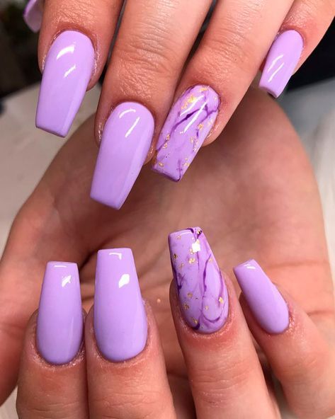 Light purple nails