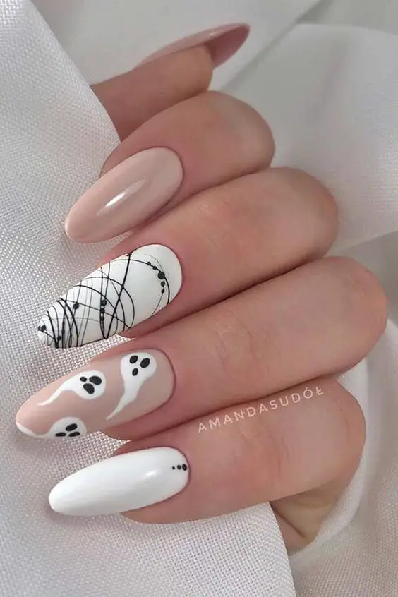 The best Halloween ghost nails designs to do