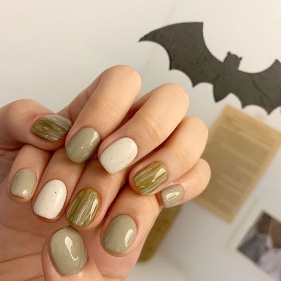 The best olive green nails