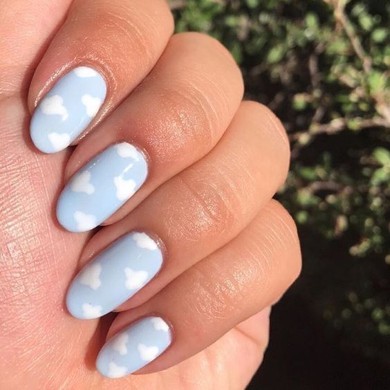 The prettiest pastel nails and pastel nail designs to try