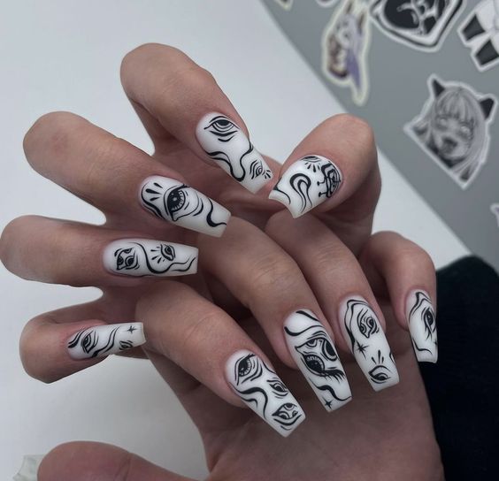 The best witchy nails for a grunge look