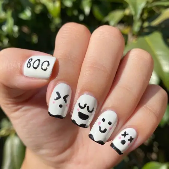 The best Halloween ghost nails designs to do