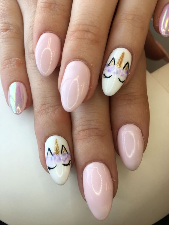 Unicorn nails and unicorn nail designs to try