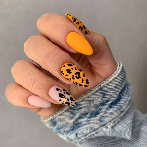 The top leopard nails, leopard print nails, cheetah print nails, cheetah nails, and animal print nails in general