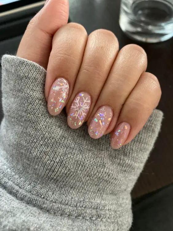 The prettiest winter nails, winter nail ideas, and winter nail designs