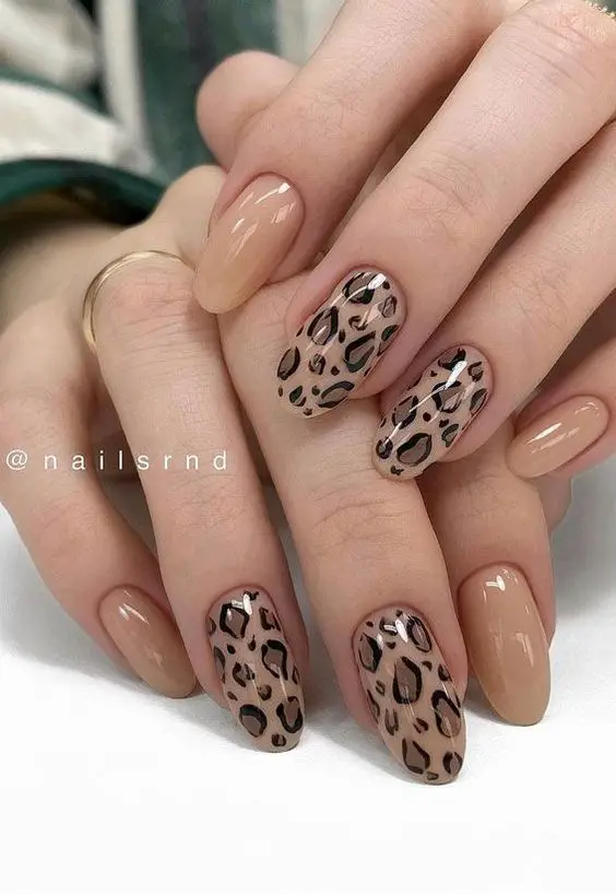 The top leopard nails, leopard print nails, cheetah print nails, cheetah nails, and animal print nails in general