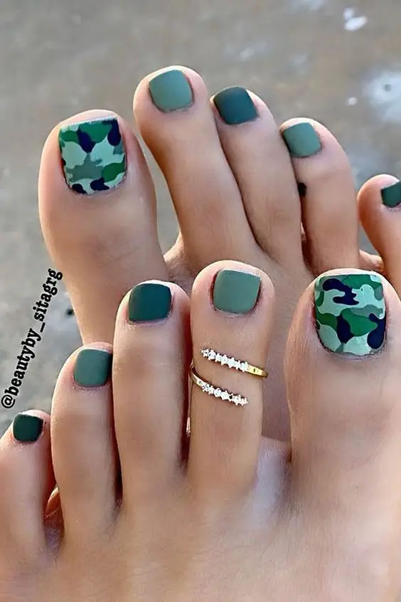 Top pedicure ideas for spring, summer, fall, and winter to try out. Browse these pedicure ideas and pedicure colors now!