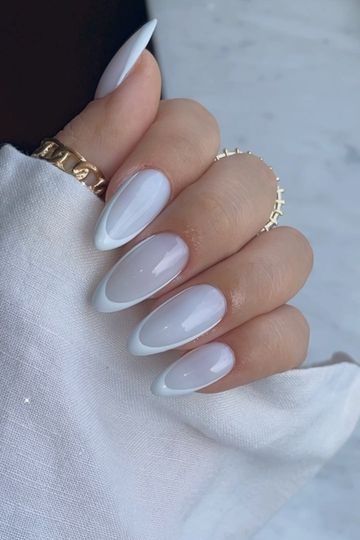 White valentine's nails