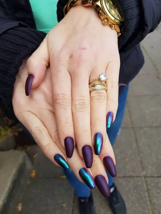 The Best Dark Purple Nails & Dark Purple Nail Designs