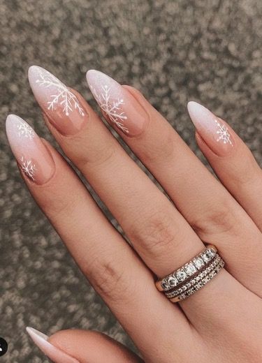 The prettiest winter nails, winter nail ideas, and winter nail designs