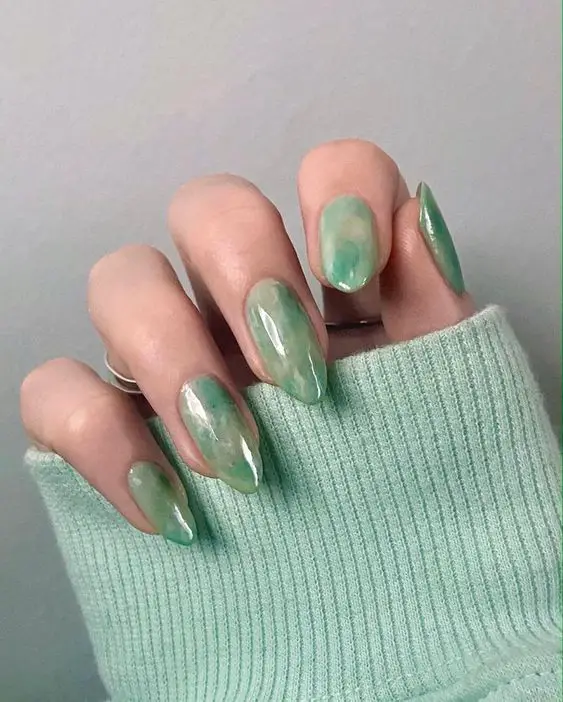 The best olive green nails