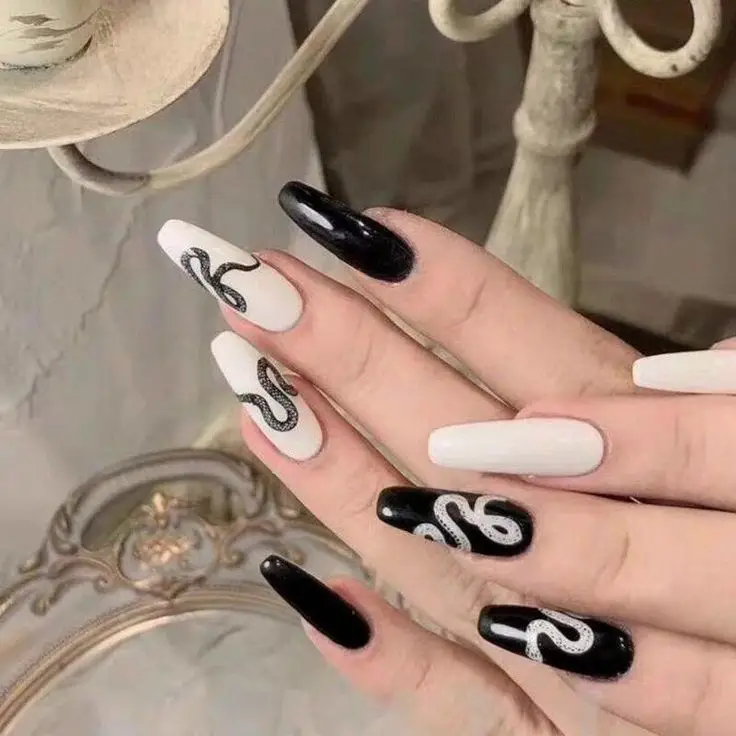 The best Halloween nails designs to try this year