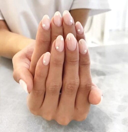 Browse these march nails and april nails to get the perfect spring nails this year!