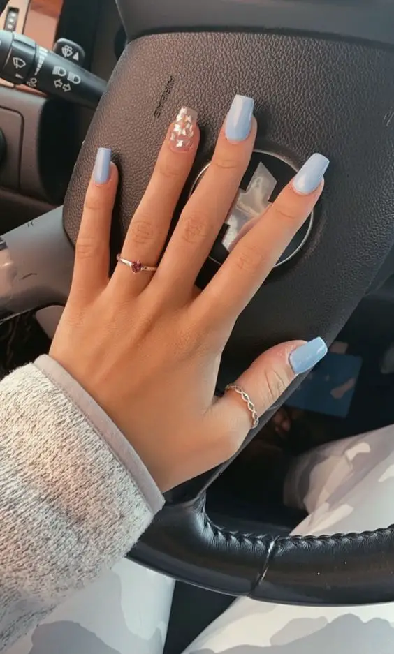 blue and white nails, white and blue nails, blue nails, white nails