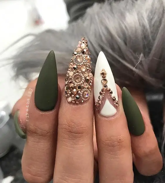 The best olive green nails