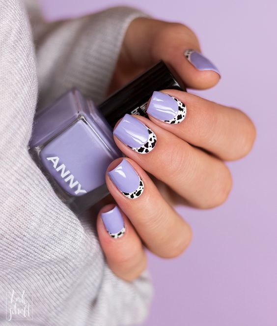 Light purple nails