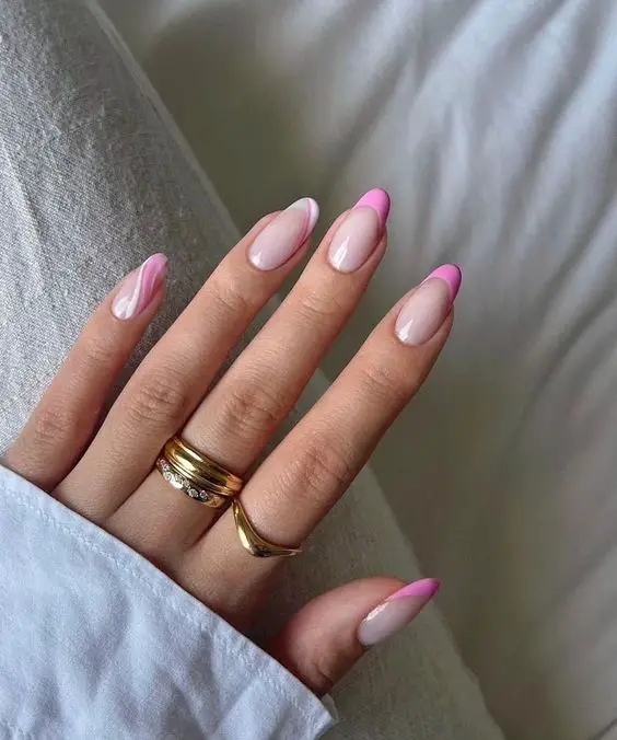 The prettiest pink rose nails and rose nail designs for your next manicure