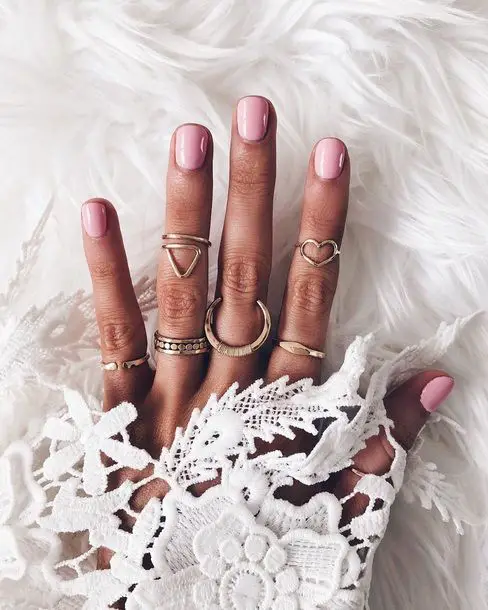 The prettiest winter nails, winter nail ideas, and winter nail designs