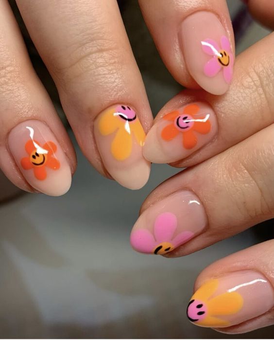 The best March nails, March nail ideas, March nail designs, and spring nails to do this year