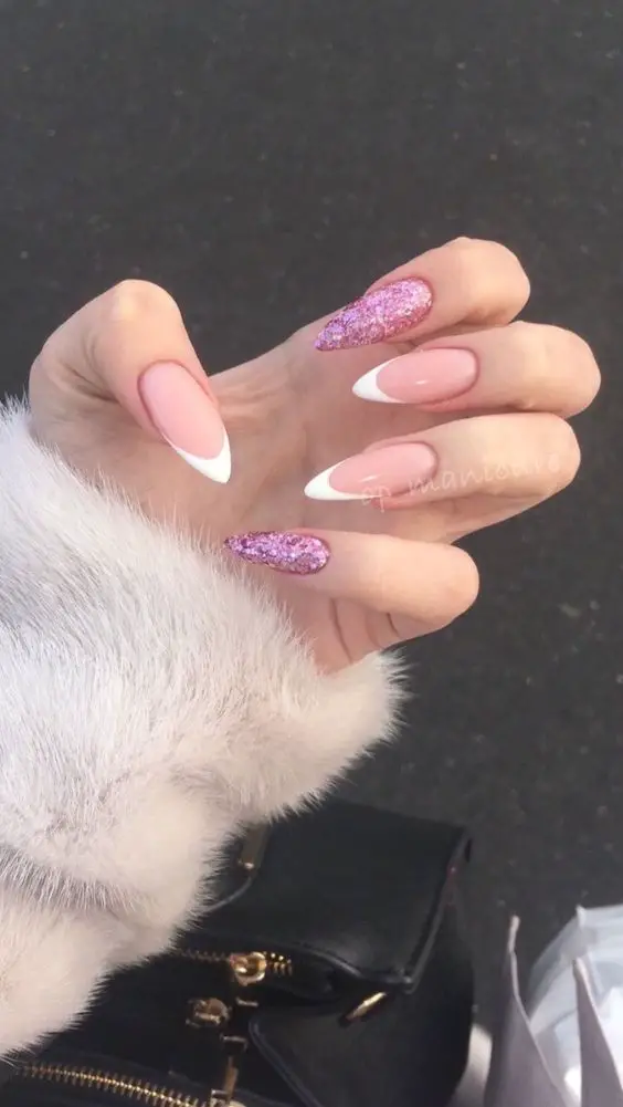 The prettiest pink rose nails and rose nail designs for your next manicure