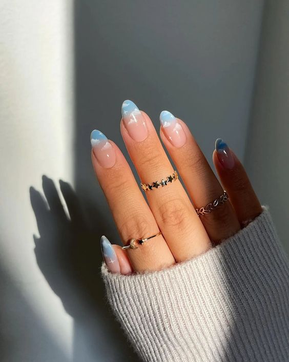 blue and white nails, white and blue nails, blue nails, white nails