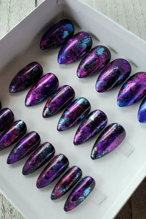 The Best Dark Purple Nails & Dark Purple Nail Designs