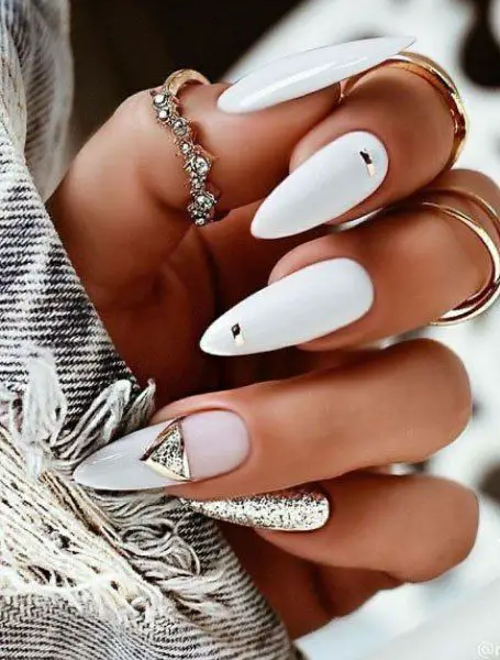 White valentine's nails