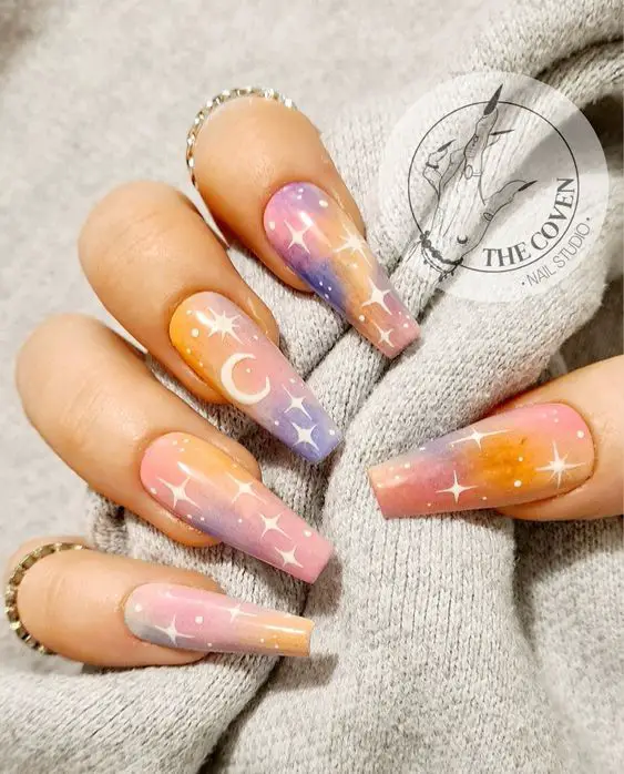 The prettiest pastel nails and pastel nail designs to try