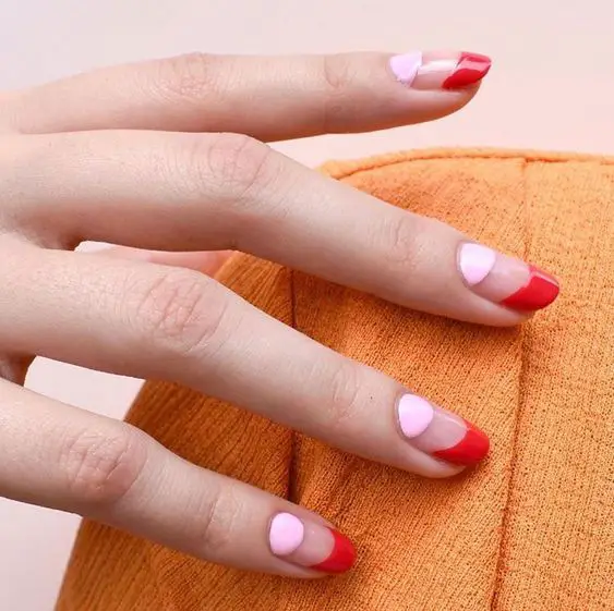 The prettiest pink rose nails and rose nail designs for your next manicure