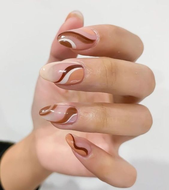 The best fall nails, fall nail designs, and fall nail colors this year