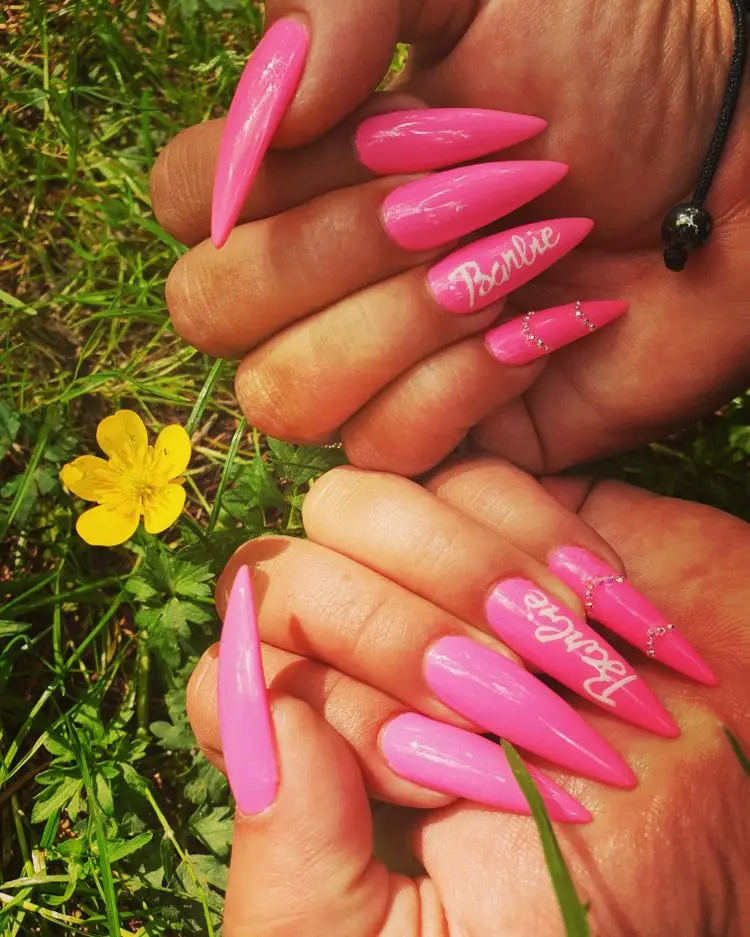 The best barbie nails for the barbiecore aesthetic