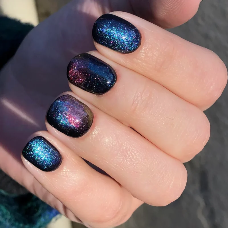 Galaxy nails, galaxy nail designs, and galaxy nail art for a gorgeous manicure