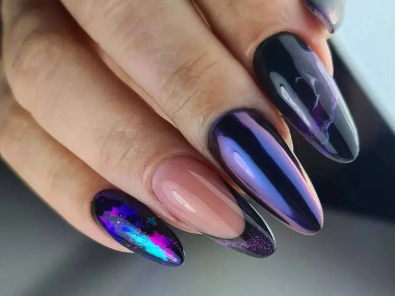 Galaxy nails, galaxy nail designs, and galaxy nail art for a gorgeous manicure