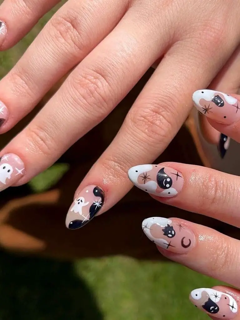 The best Halloween ghost nails designs to do