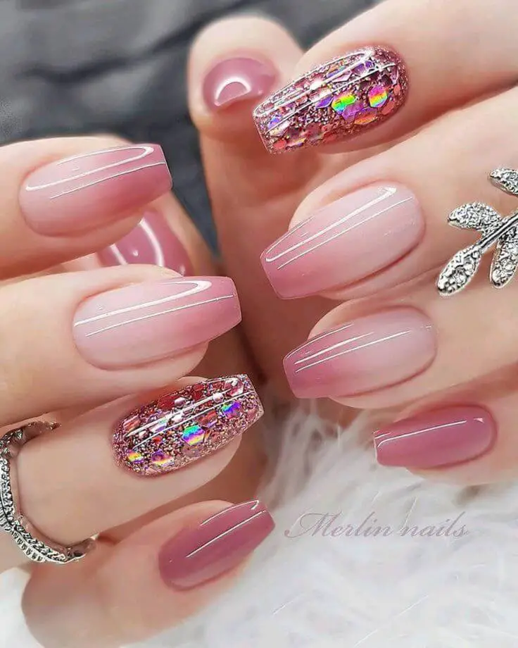 Gorgeous May nails for a spring manicure