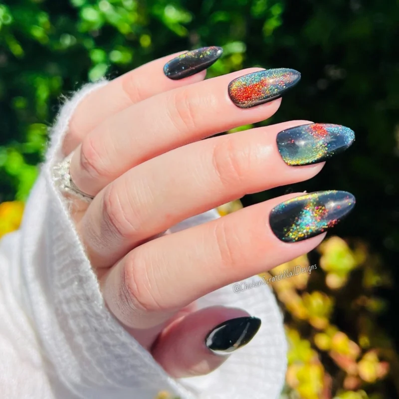 The hottest trend right now: cat eye nails including the classic cat eye nails design and interesting cat eye nail ideas