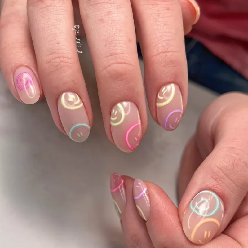 The best March nails, March nail ideas, March nail designs, and spring nails to do this year