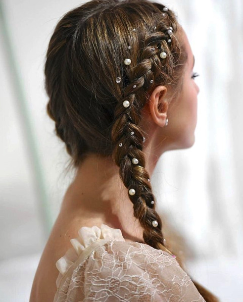 The top cute winter hairstyles