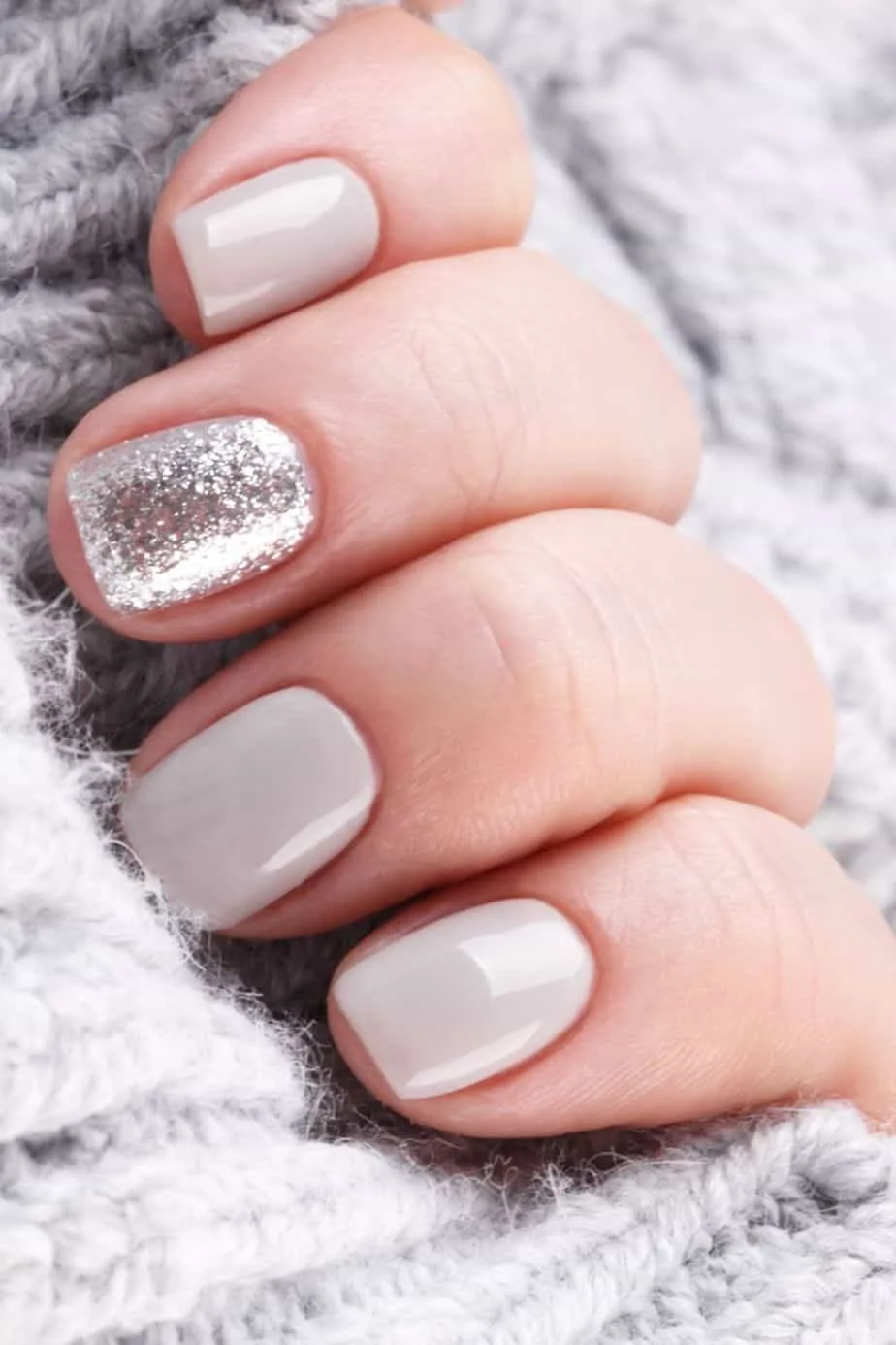Silver and Grey Nail Design for Fall