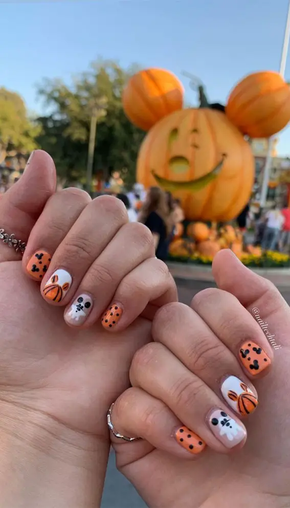 Disney nails and Disney nail designs including simple Disney nails