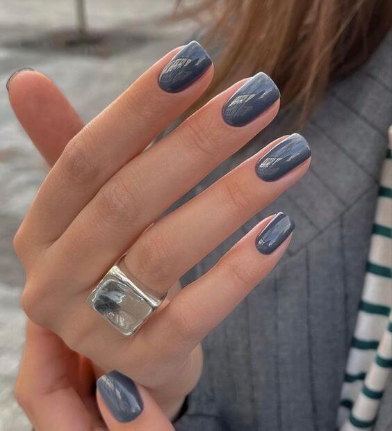 Old money nails to copy