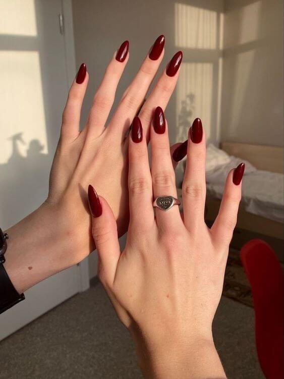 Old money nails to copy