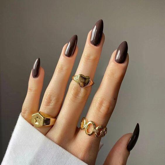 Old money nails to copy