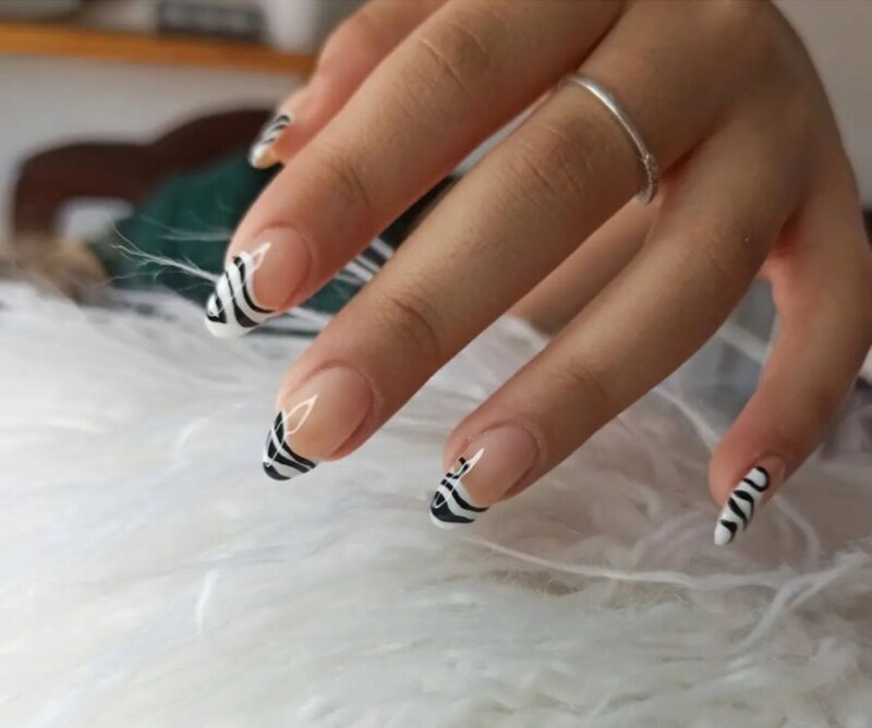 The top black and white nails, black and white nail designs, black and white nails acrylic, black and white nail art, and more black and white nail ideas