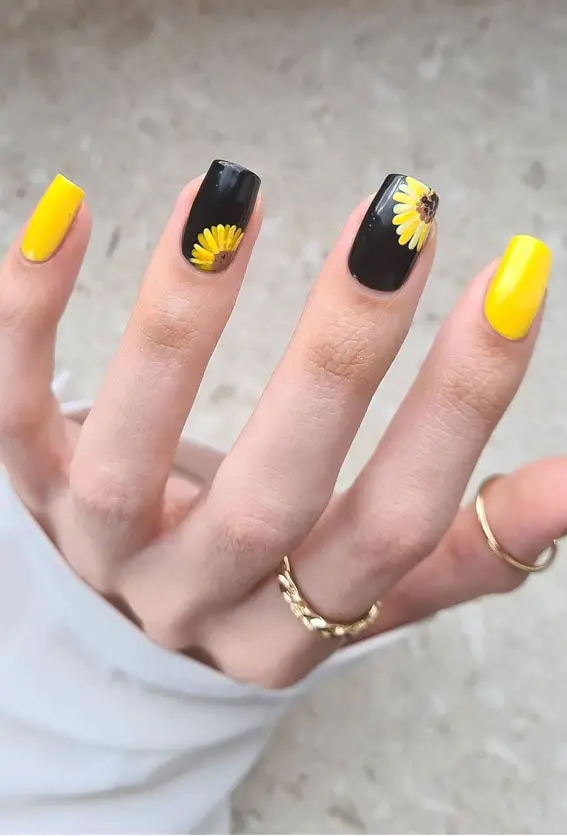 The best sunflower nails & sunflower nail designs