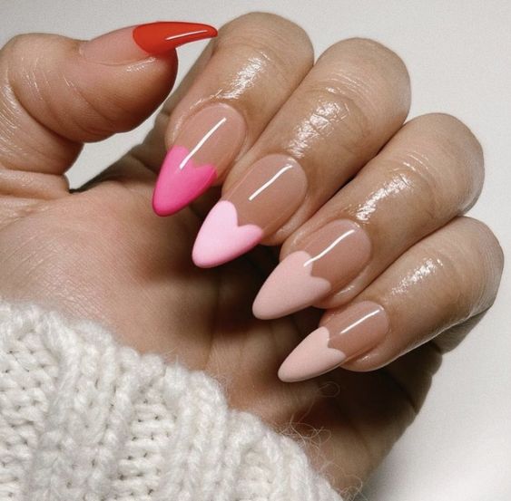 Super easy valentine's nails to DIY at home