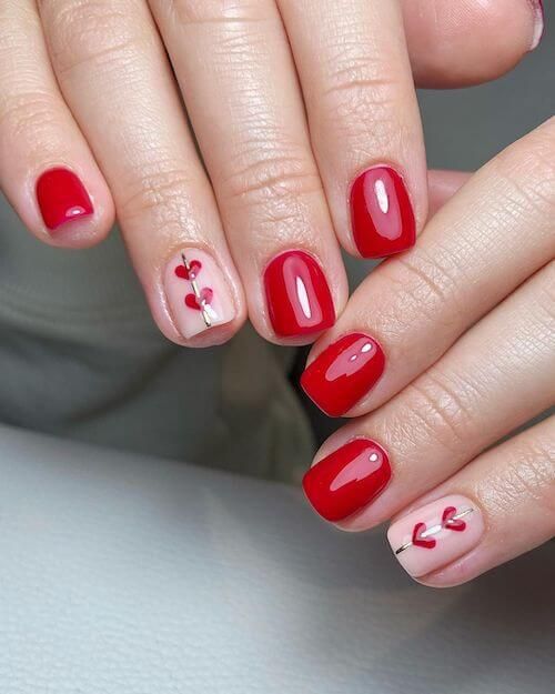 Super easy valentine's nails to DIY at home