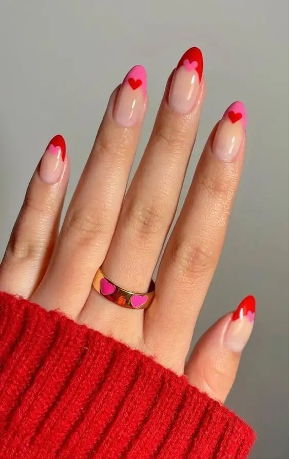 Super easy valentine's nails to DIY at home