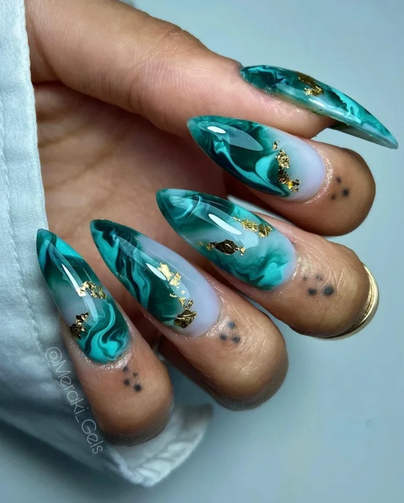 The top turquoise nails and teal nails right now