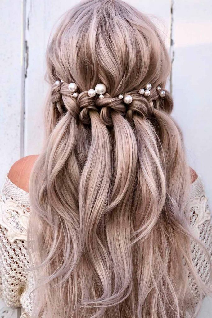 The top cute winter hairstyles